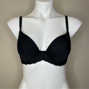 Wacoal La Femme Black Lace Trim Plunge Underwire Contour Bra